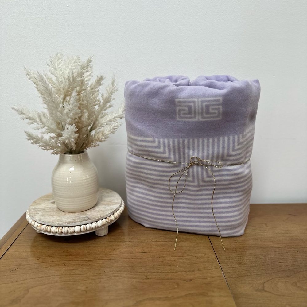 Lavender Geometric Patterned Blanket